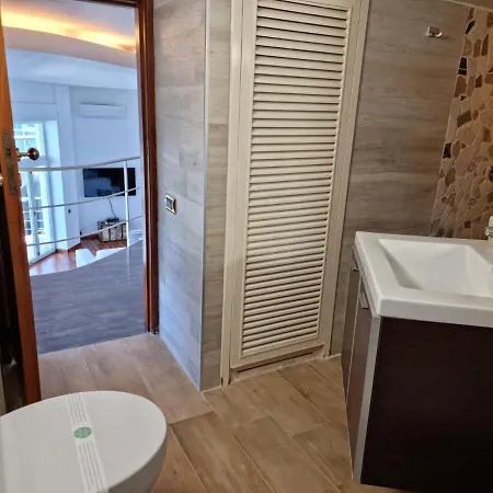 La Casa Sull’ Acqua *