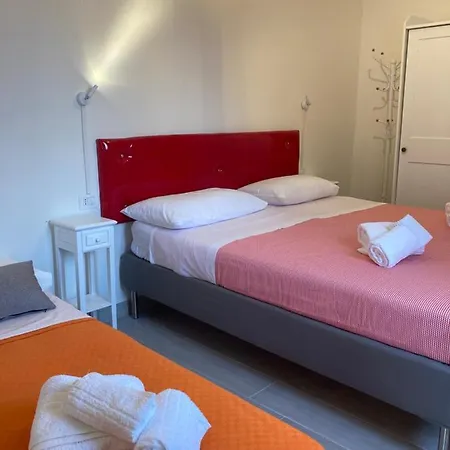 Casa Donna Francy Center * Naples