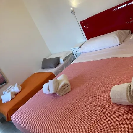 Casa Donna Francy Center * Naples