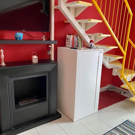 La Casa Di Peppa - Airport And Station Apartment Naples