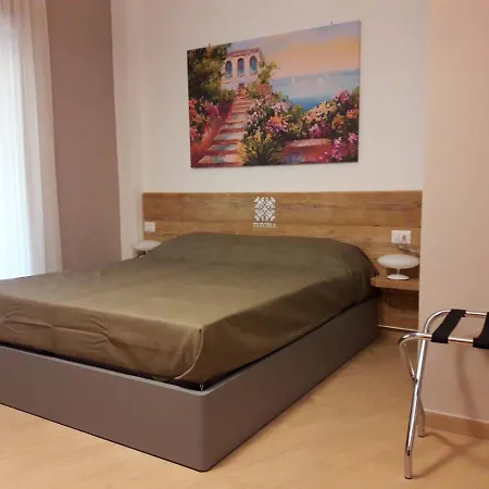 Euforia - Tre Sedi - Three Locations 2* Неаполь