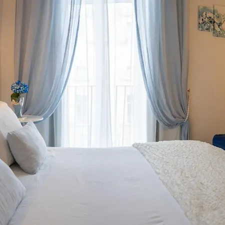 Sotto Le Stelle Ai Decumani Bed & Breakfast Napoli