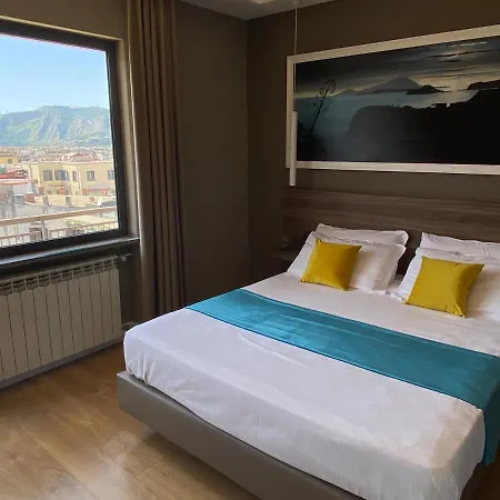 7th Floor Νάπολη
