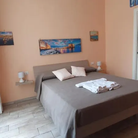 Bed & Breakfast Le Vie Del Centro - Naples
