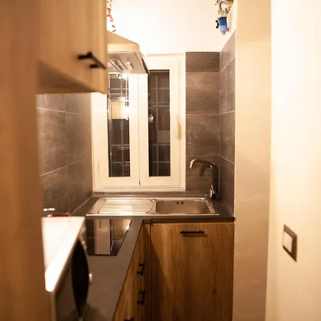 Apartment Plebiscito House - Naples