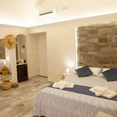 Plebiscito House - *