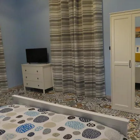Napolide Bed & Breakfast *