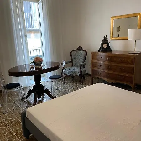 In San Domenico Maggiore 3 Bed & Breakfast Naples