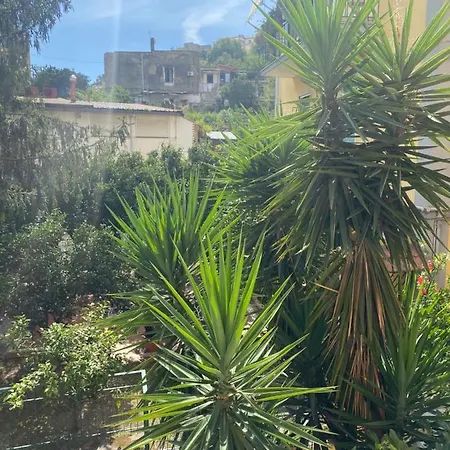 Garden House In Apartment Naples