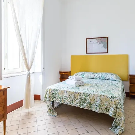 Apartment Lopez 20 A Big Family By Napoliapartments