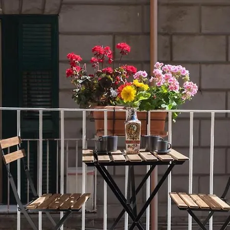 Centro A Balcony In The Heart Of Apartment *