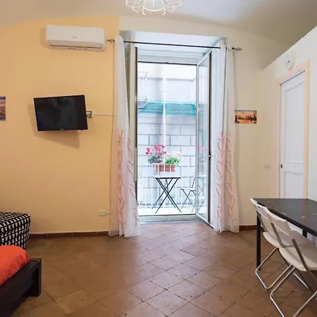Centro A Balcony In The Heart Of Apartment