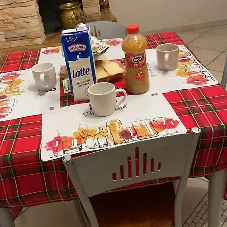 Appartement La Casa Di Mamma Napels