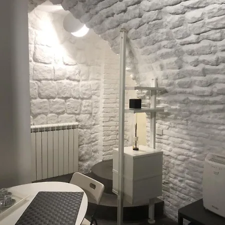 La Casa Di Alba Apartment *