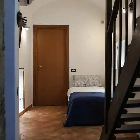 Studio Flat In The Historical Center By Wonderful Italy