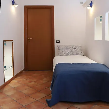 Studio Flat In The Historical Center By Wonderful Italy Naples
