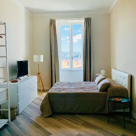 לינה וארוחת בוקר Belvedere Bonito 5*