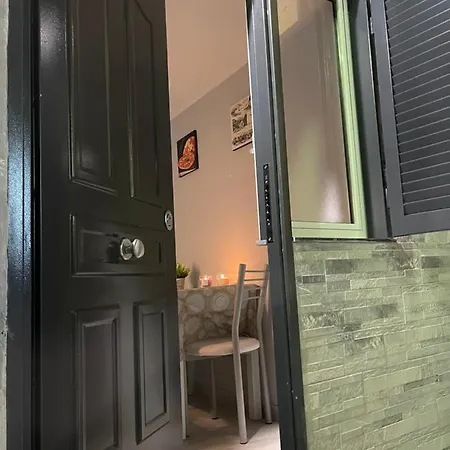 Mary House Spacca Naples