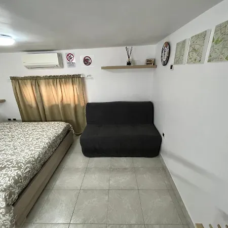 Regy Bed & Breakfast