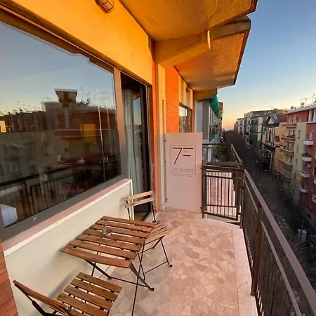 7th Floor Νάπολη