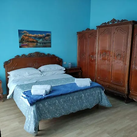 Royal Guest house *