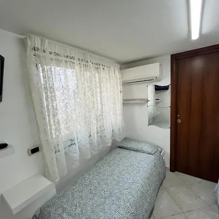Regy Bed & Breakfast *