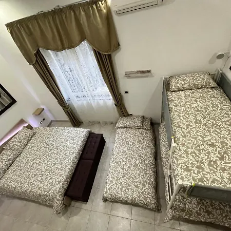 Regy Bed & Breakfast *