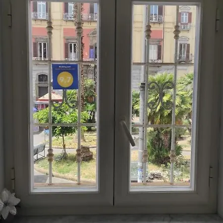 Piazza Dante 22 * Naples