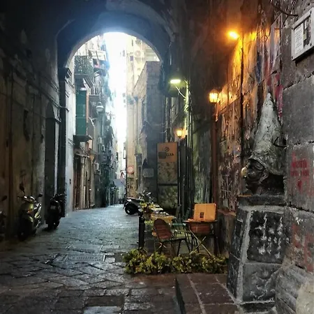 Napolicentrico Bed & Breakfast *