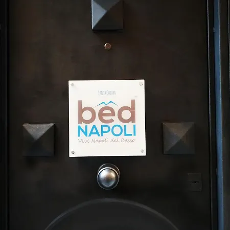 Bed * Naples