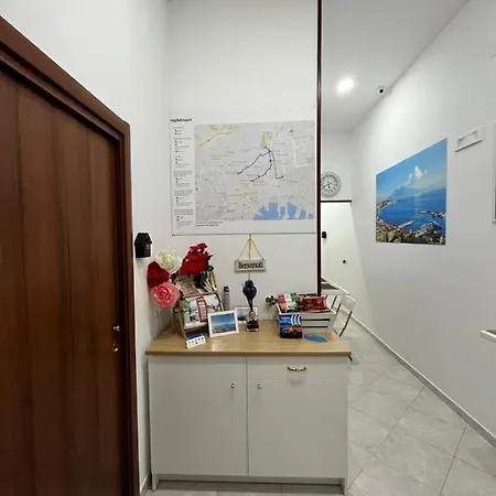 Regy Naples