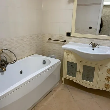 Giusy Apartment *