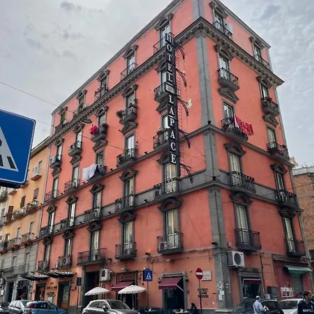 Affittacamere Le Porte Di Napoli