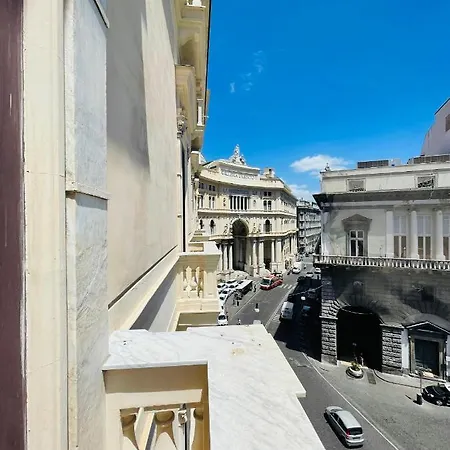 Sul Teatro San Carlo * Naples