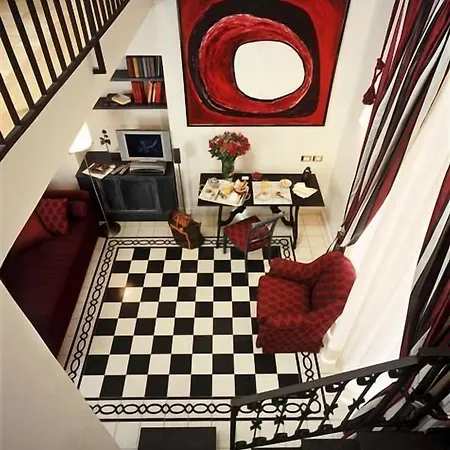 Costantinopoli 104 Hotel Neapol