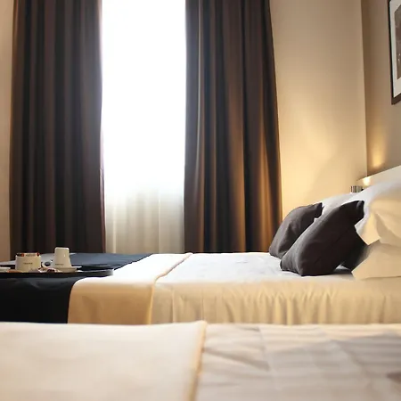 Stelle The Businest 4* Napoli