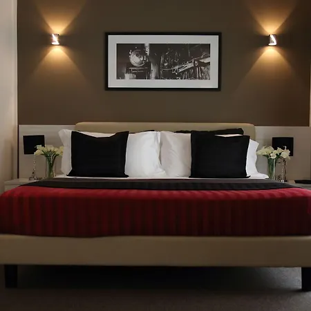 Stelle The Businest 4* Neapol