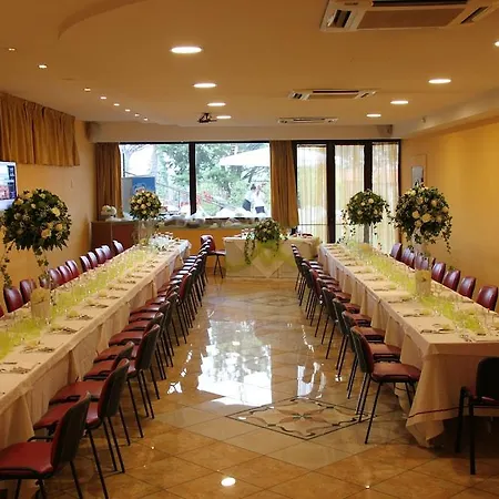 Ranch Palace Hotel