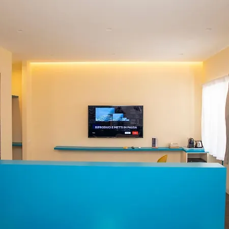 South Hands Luxury
