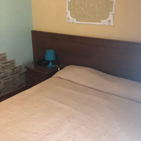 Hotel Iris *