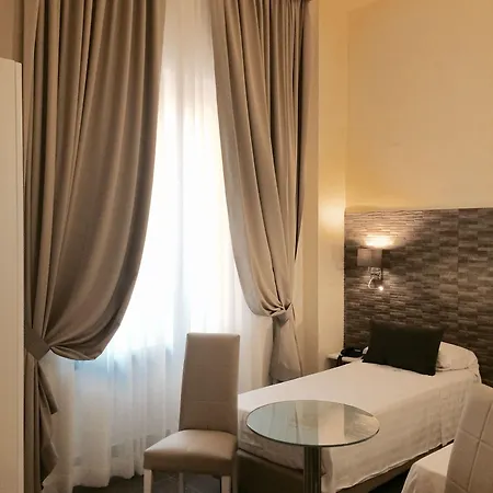 Hotel Art Piazza Carita' 4*