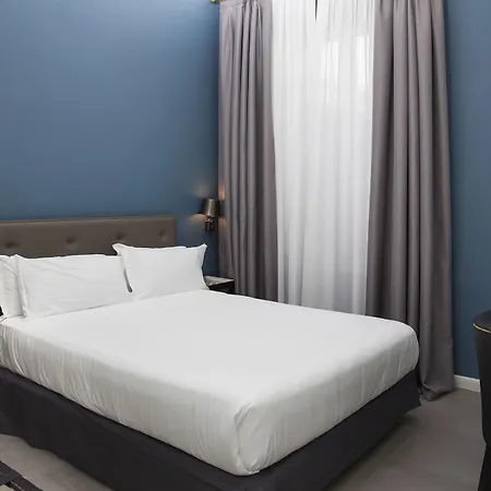 Hotel Boutique Metro 900 4*