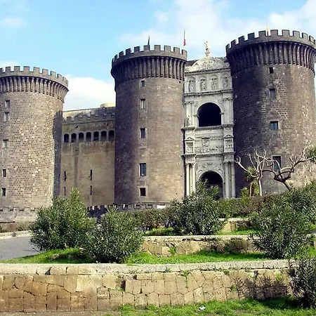 Konukevi Mecla Napoli