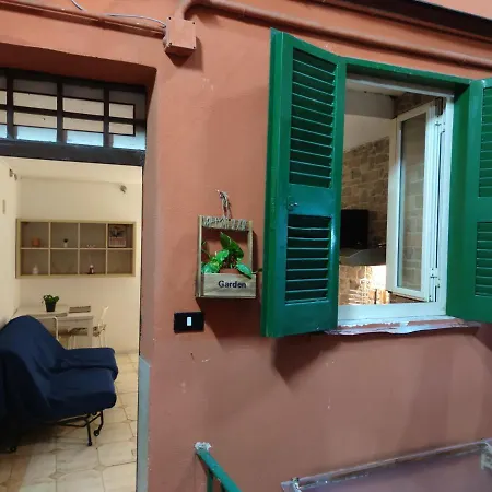 Pistorius * Naples