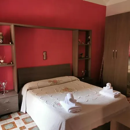 Apartment La Casa Di Aurora Naples