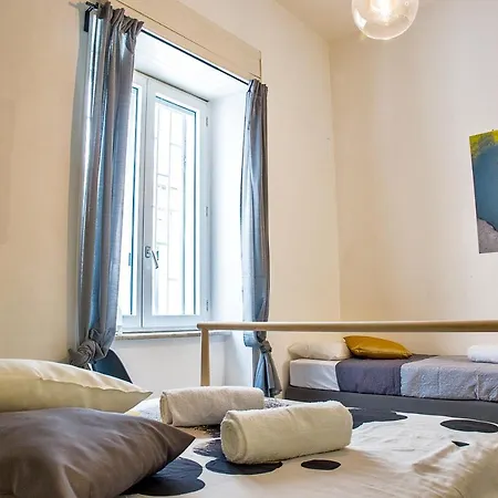 26 Urban 3* Naples