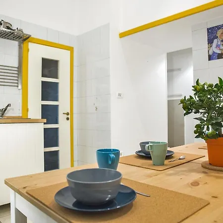 26 Urban Bed & Breakfast