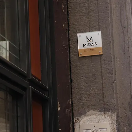 Mida's Boutique * Naples