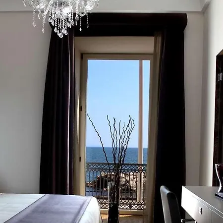 Partenope Relais 4*