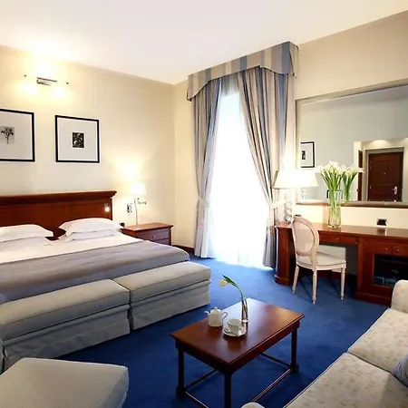 Starhotels Terminus Hotel Neapol